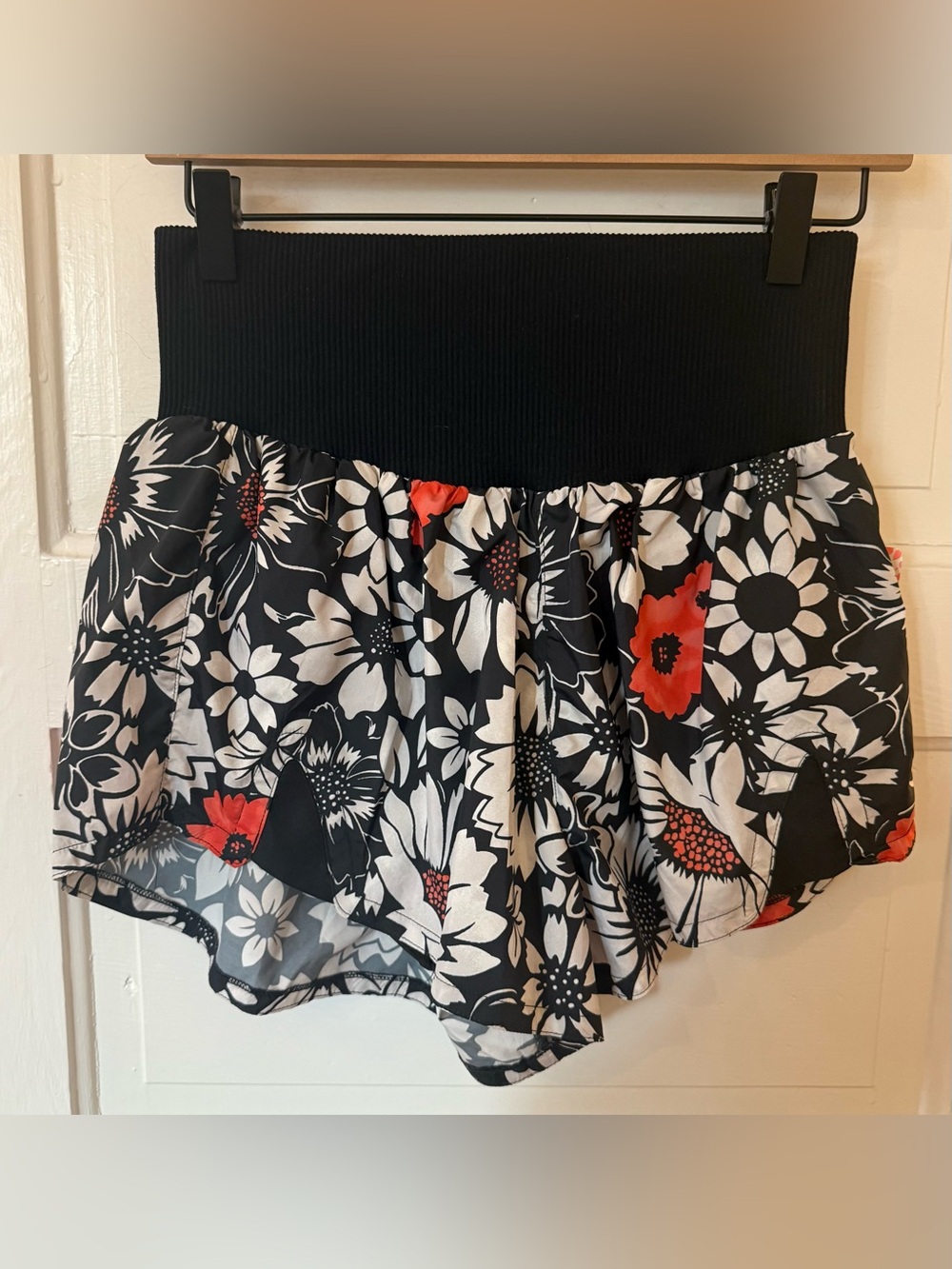 FP Movement by Free People Carpe Diem Short Tuxedo Daisy Print M